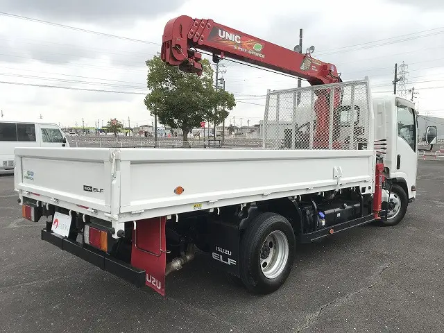 いすゞ エルフ 2RG-NMR88AR(2WD)の写真8