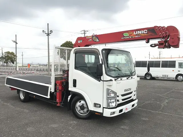 いすゞ エルフ 2RG-NMR88AR(2WD)の写真10