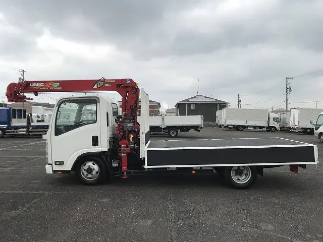 いすゞ エルフ 2RG-NMR88AR(2WD)の写真11