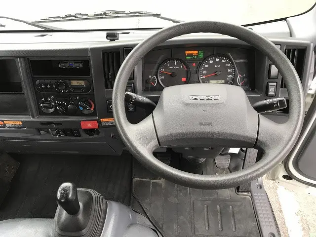 いすゞ エルフ 2RG-NMR88AR(2WD)の写真32