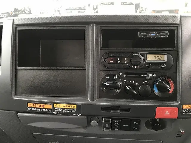 いすゞ エルフ 2RG-NMR88AR(2WD)の写真34