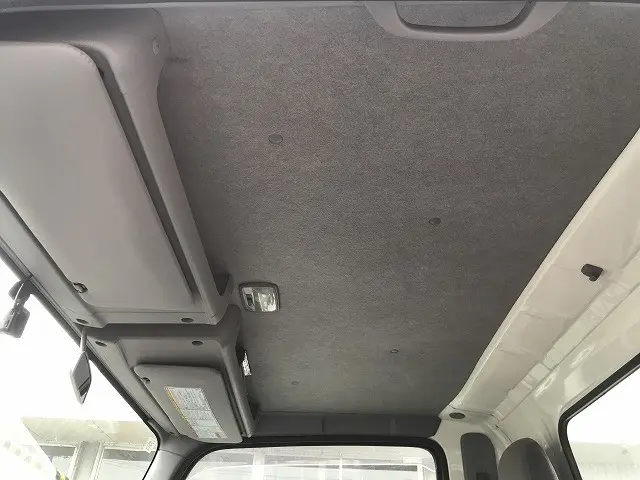 いすゞ エルフ 2RG-NMR88AR(2WD)の写真41