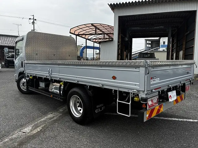 いすゞ エルフ 2RG-NPR88YM(2WD)の写真6