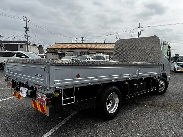 いすゞ エルフ 2RG-NPR88YM(2WD)の写真8