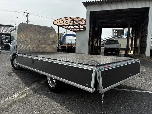 いすゞ エルフ 2RG-NPR88YM(2WD)の写真13