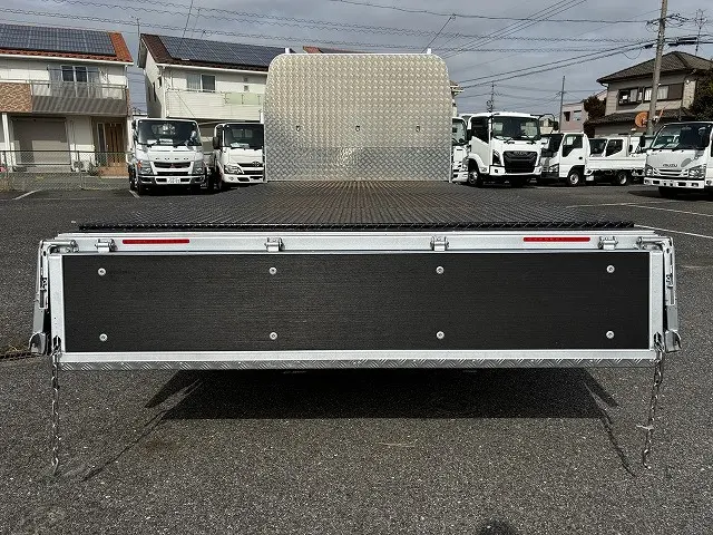 いすゞ エルフ 2RG-NPR88YM(2WD)の写真14