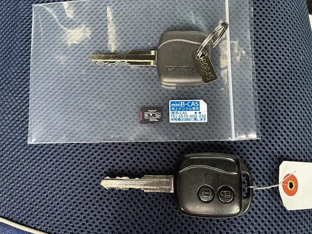 いすゞ エルフ 2RG-NPR88YM(2WD)の写真25