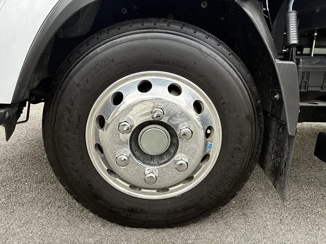 いすゞ エルフ 2RG-NPR88YM(2WD)の写真27