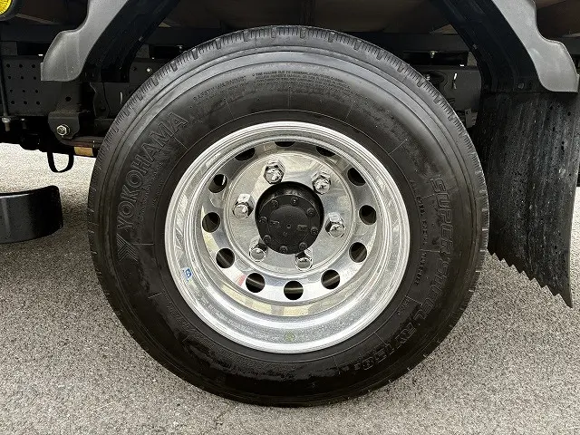 いすゞ エルフ 2RG-NPR88YM(2WD)の写真28