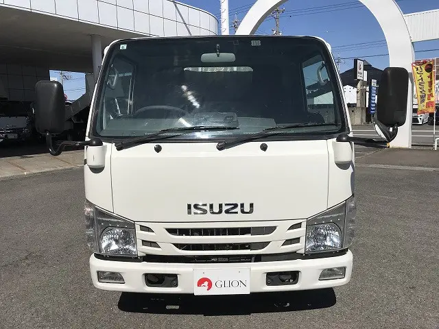 いすゞ エルフ 2RG-NKR88A(2WD)の写真2