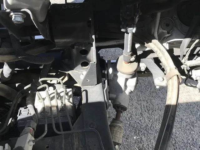 いすゞ エルフ 2RG-NKR88A(2WD)の写真19