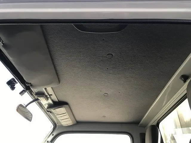 いすゞ エルフ 2RG-NKR88A(2WD)の写真34