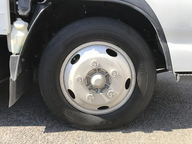 いすゞ エルフ 2RG-NKR88A(2WD)の写真39