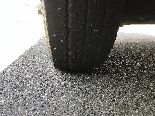 いすゞ エルフ 2RG-NKR88A(2WD)の写真47