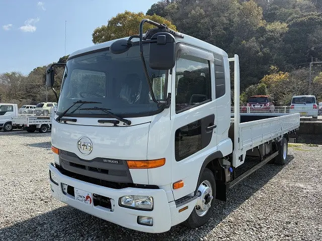ＵＤ コンドル TKG-MK38L(2WD)の写真1