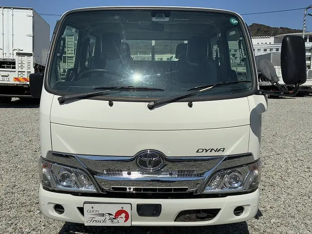 トヨタ ダイナ 3BF-TRY230(2WD)の写真2