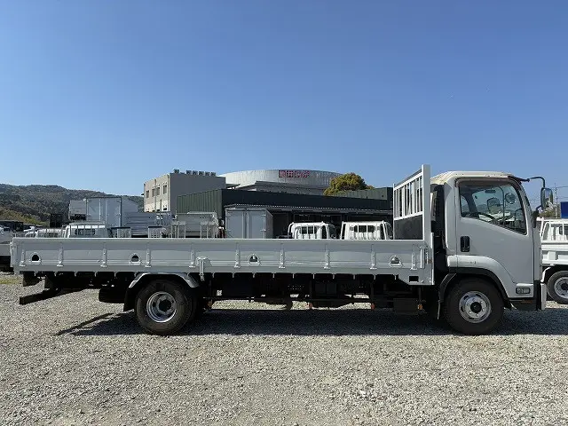 いすゞ フォワード SKG-FRR90S1(2WD)の写真5