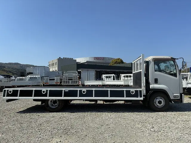 いすゞ フォワード SKG-FRR90S1(2WD)の写真12