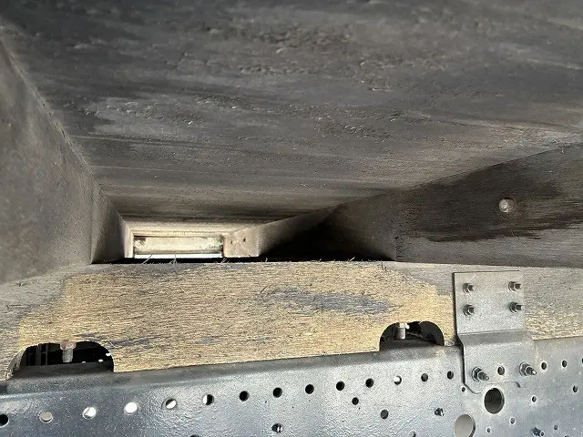 いすゞ フォワード PKG-FRR90S2(2WD)の写真17