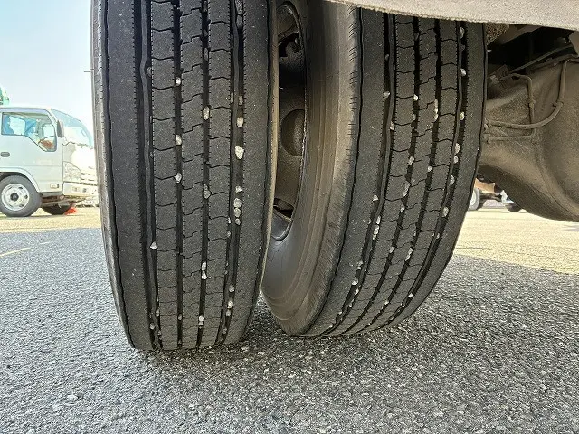 いすゞ フォワード PKG-FRR90S2(2WD)の写真25