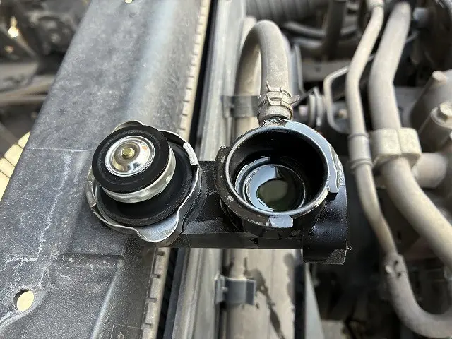 いすゞ フォワード PKG-FRR90S2(2WD)の写真40