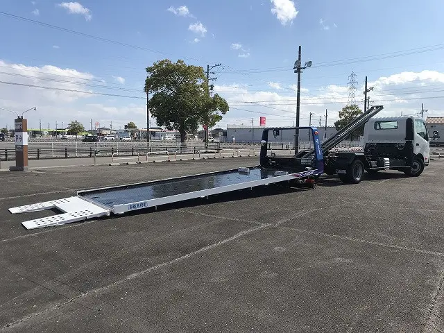 日野 デュトロ 2RG-XZU722M(2WD)の写真6