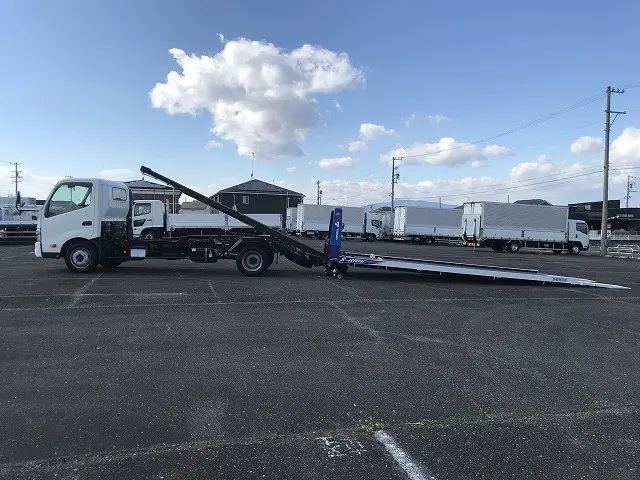 日野 デュトロ 2RG-XZU722M(2WD)の写真7