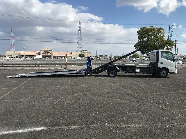 日野 デュトロ 2RG-XZU722M(2WD)の写真8