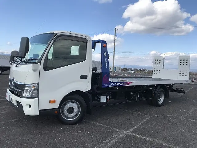 日野 デュトロ 2RG-XZU722M(2WD)の写真9