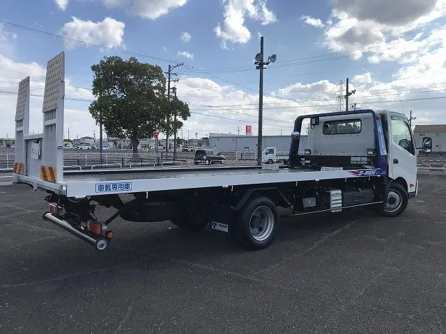 日野 デュトロ 2RG-XZU722M(2WD)の写真13