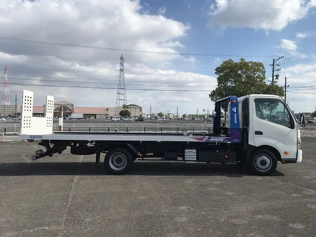 日野 デュトロ 2RG-XZU722M(2WD)の写真15