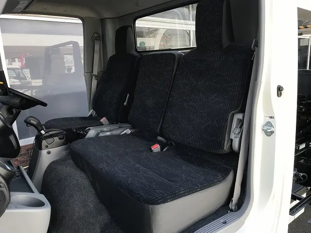 日野 デュトロ 2RG-XZU722M(2WD)の写真35