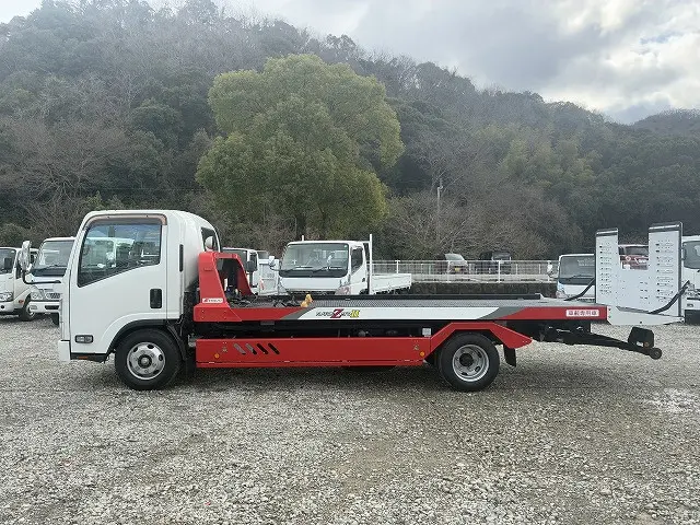 いすゞ エルフ TRG-NPR85AN(2WD)の写真4