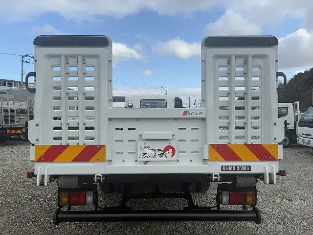 いすゞ エルフ TRG-NPR85AN(2WD)の写真7