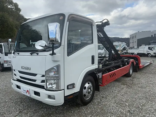 いすゞ エルフ TRG-NPR85AN(2WD)の写真9