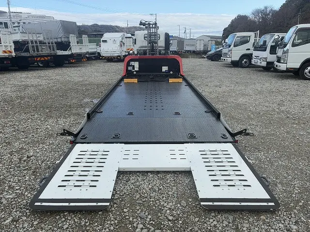 いすゞ エルフ TRG-NPR85AN(2WD)の写真14