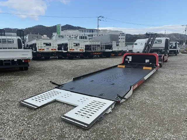 いすゞ エルフ TRG-NPR85AN(2WD)の写真15