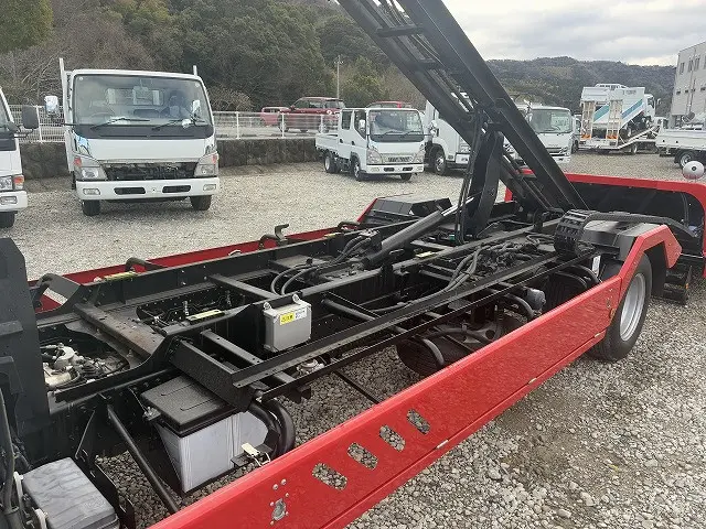 いすゞ エルフ TRG-NPR85AN(2WD)の写真33