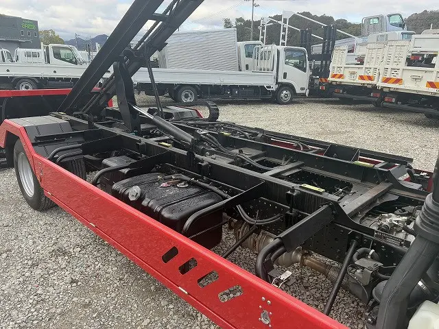 いすゞ エルフ TRG-NPR85AN(2WD)の写真34