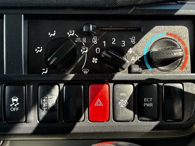 日野 デュトロ 2RG-XZU605M(2WD)の写真39