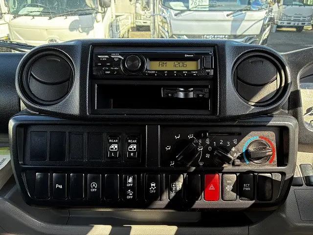 日野 デュトロ 2RG-XZU605M(2WD)の写真41