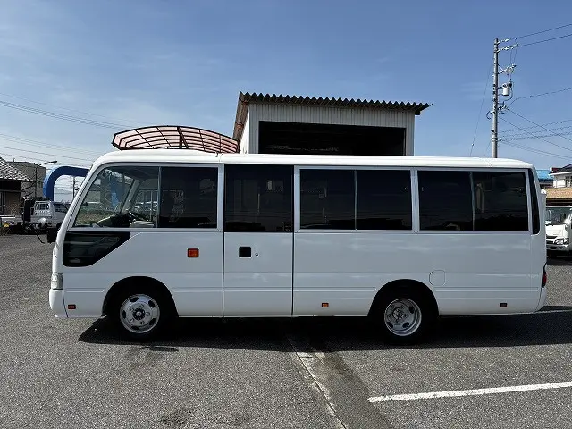 トヨタ コースター PDG-XZB40(2WD)の写真4