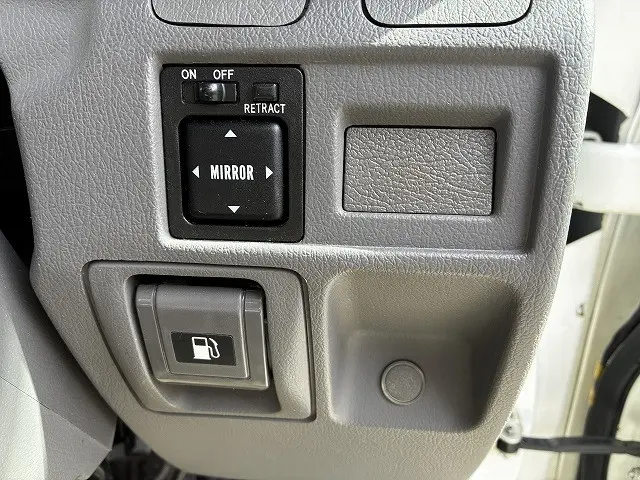 トヨタ コースター PDG-XZB40(2WD)の写真28