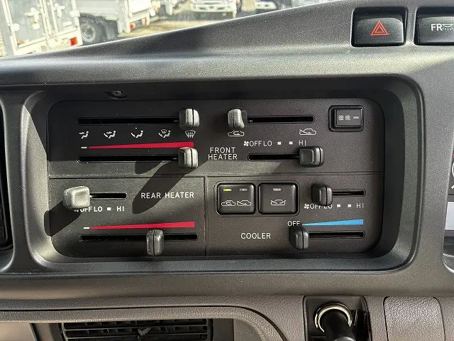 トヨタ コースター PDG-XZB40(2WD)の写真29