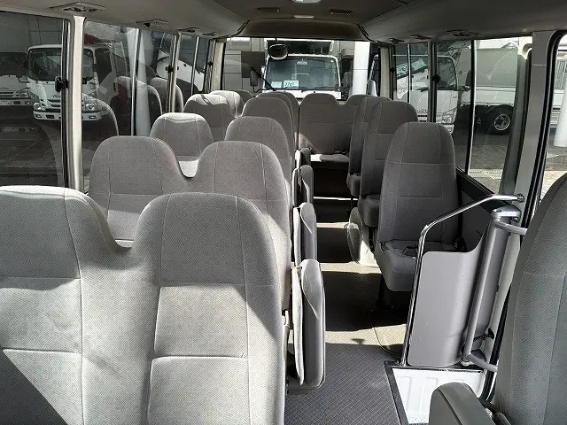 トヨタ コースター PDG-XZB40(2WD)の写真37