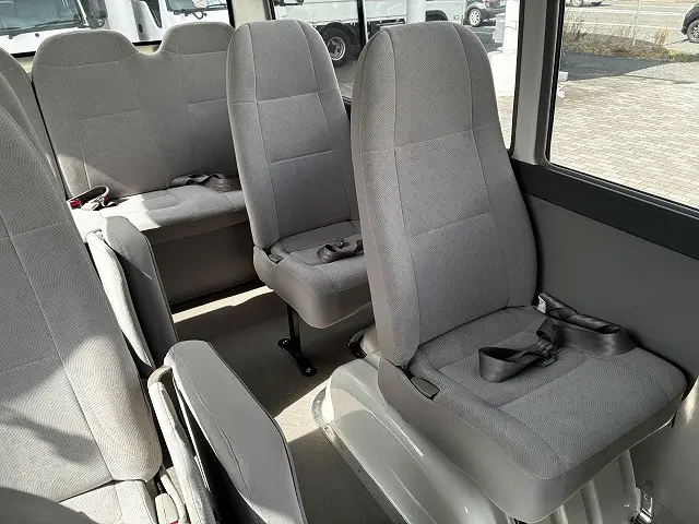 トヨタ コースター PDG-XZB40(2WD)の写真40