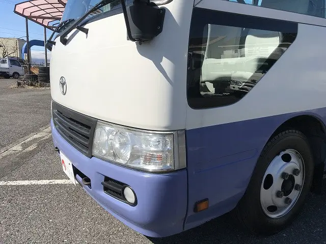 トヨタ コースター PDG-XZB40(2WD)の写真10