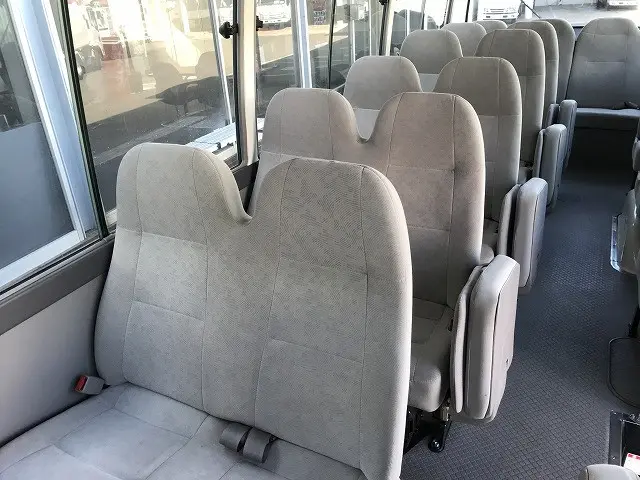 トヨタ コースター PDG-XZB40(2WD)の写真19