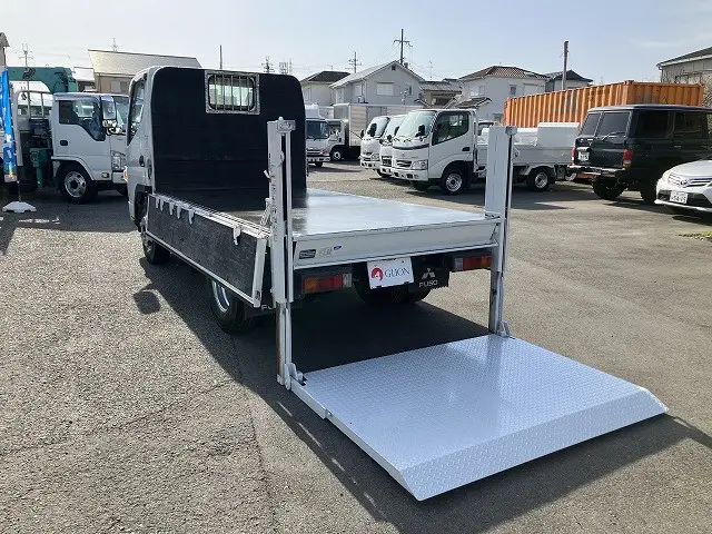 三菱 キャンター TPG-FDA00(4WD)の写真13