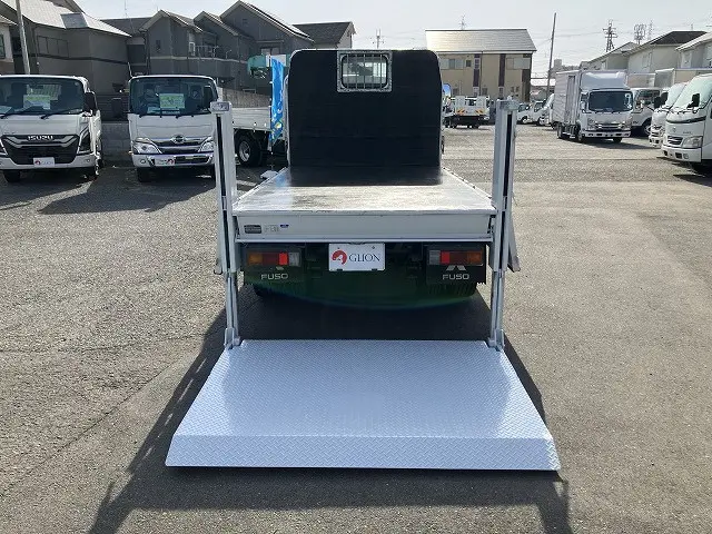 三菱 キャンター TPG-FDA00(4WD)の写真14